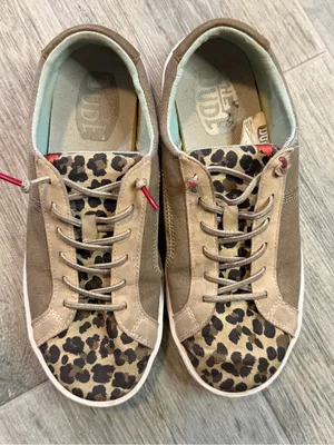 Hey Dude Women's Karina Beige Leopard Slip-On Casual Comfort Shoes Size 7 thumbnail 3