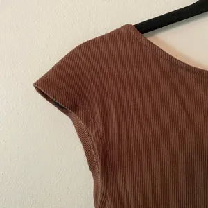 NWT Free People Chocolate Brown Ribbed Blouse Cap Sleeve Peplum Women size Small thumbnail 3