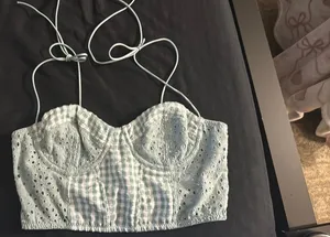 Urban Outfitters Top thumbnail 1