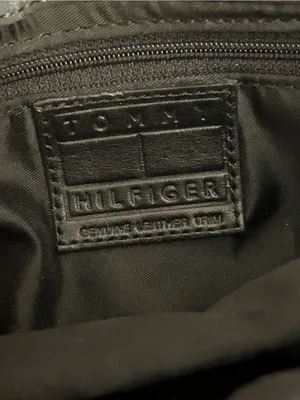 Tommy Hilfiger Women’s Black Leather Shoulder Bag Handbag Purse thumbnail 9