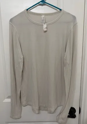 lululemon athletica Women’s Beige Long Sleeve Tee thumbnail 1