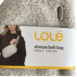 Lolë Sherpa Belt Bag Cream Ivory Fleece Crossbody Fanny Pack Unisex NWT thumbnail 10