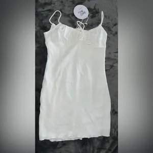 Princess Polly Slow Dancing Mini Dress in White Size 6 New with tag thumbnail 12