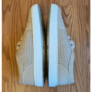 DV by Dolce Vita Women Sz 7 Amino Sneaker Slip On Minimalist Clean Girl Preppy thumbnail 8
