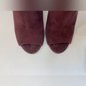 Coach Adrianna Suede Burgundy Peep Toe Heels Ankle‎ Boots Size 5 thumbnail 6