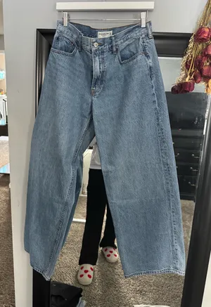 Abercrombie Jeans Curve Love Low-Rise thumbnail 1