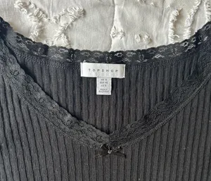 Size 8 Black Lace Short Sleeve Top thumbnail 2