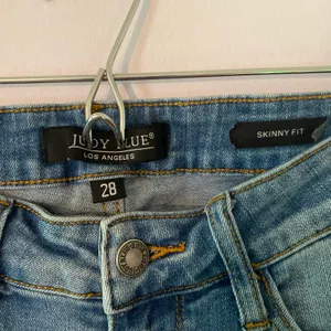 Judy Blue Skinny Fit Medium Wash Distressed Jeans High Rise Women's size 28 thumbnail 2
