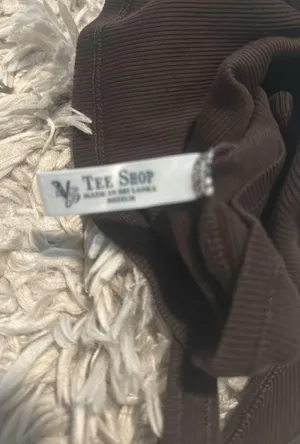 Victoria's Secret Tank Top thumbnail 3