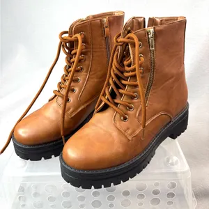 TOP Moda 7.5 Lug Sole Chunky Zip Lace Tan n Black Combat Ankle Boots Booties thumbnail 1