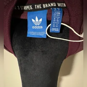 EUC Adidas Burgundy and White Long Sleeve Graphic Cropped Sweater size small thumbnail 4