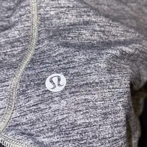 Lululemon Athletica Womens Daily Practice Zip Up Hooded Jacket Gray Black Size 8 thumbnail 12