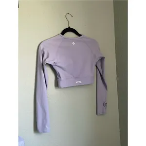 ABYL Seamless Long Sleeve Crop Top Size XS Lilac Thumbholes Gym Workout Active thumbnail 3