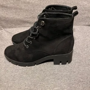 Black Suede Lace Up Combat Boots Chunky Heel Womens Size 7‎ thumbnail 4