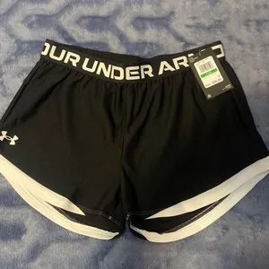 New With Tags Underarmour Shorts thumbnail 2