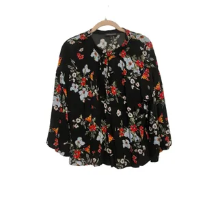 Banana Republic Blouse Floral Bell Sleeve Black Botanical Print Medium Boho M‎ thumbnail 2