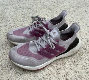 Adidas Pink Ultraboosts thumbnail 4