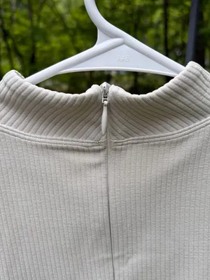 Lululemon Ribbed Softstreme Mockneck Cropped Tank Size Medium thumbnail 7