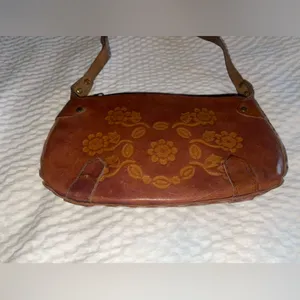 Vintage Floral Embossed Brown Leather Handbag thumbnail 4