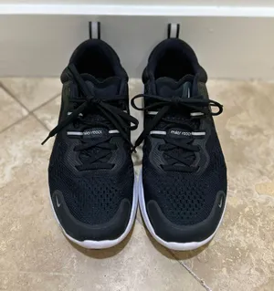 Nike Shoes thumbnail 2