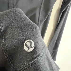 Lululemon Full Tilt Long Sleeve Top Sz 4 Black Lace Back‎ Thumb Holes Yoga thumbnail 7