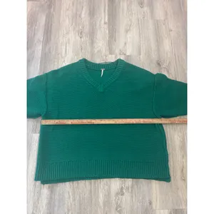 Free People Alli V-neck Emerald Green‎ Oversized Chunky Knit Sweater Size Small thumbnail 5