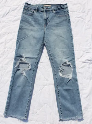 Levi 724 High Rise Straight Crop Jean size 29 Blue Ripped thumbnail 1