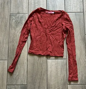 Red Long Sleeve Tee for Effortless Style thumbnail 1