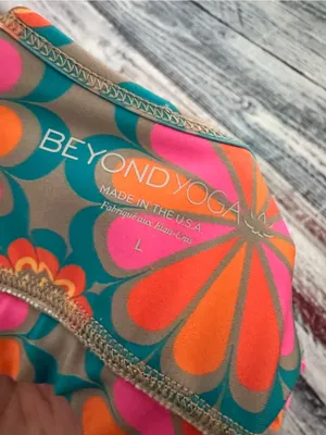 Beyond Yoga Retro Floral Scoop Bralette in Pink & Teal thumbnail 7