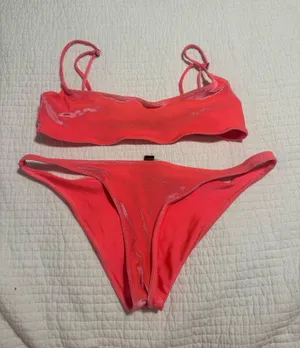 Triangl Bikini thumbnail 1