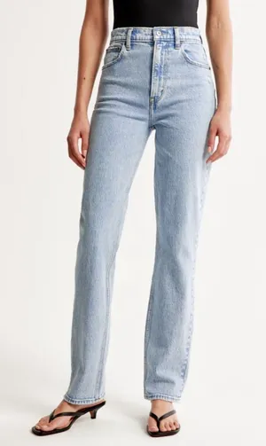 Abercrombie & Fitch Light Wash Straight Leg Women’s Jeans thumbnail 1