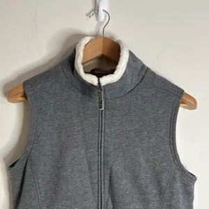 L.L. Bean Women’s Gray Full Zip Outdoor Faux Fur Lined High Neck Vest Gilet sz S thumbnail 3