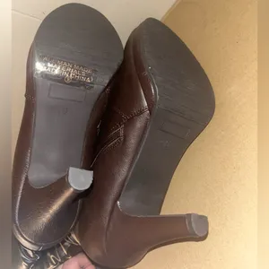 New brown ruched heel boots Size 9 thumbnail 4