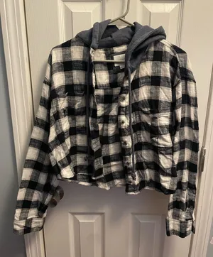 American Eagle White Cropped Flannel thumbnail 1