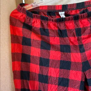 FINAL MARKDOWN Ladies Red and Black arctic trail Plaid flannel Pajama Pants larg thumbnail 2