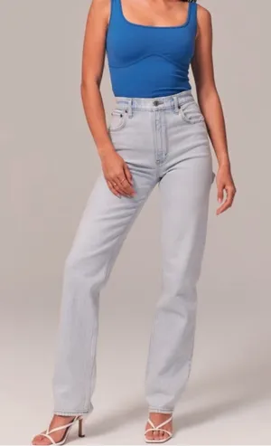 Abercrombie Light Wash The 90’s Straight Ultra High Rise Carpenter Jeans thumbnail 1