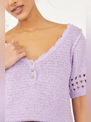 FREE PEOPLE Bree Cropped Pullover in Glimmer in Lilac Purple Sz. Medium thumbnail 4