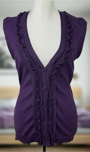 The Limited Sweater Vest Womens Sz M Plum Knit Cotton Sleeveless V Neck Buttoned thumbnail 1
