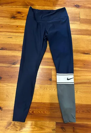 Nike Leggings thumbnail 1