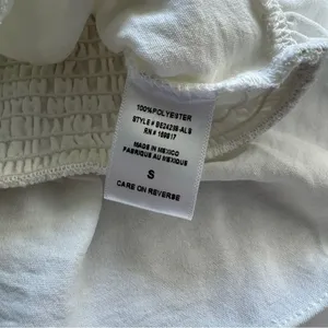 Altar'd State Women's White Off-Shoulder Top Size Small NWT thumbnail 8