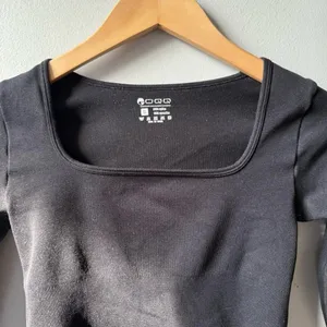 Black square neck bodysuit 🔥 thumbnail 2