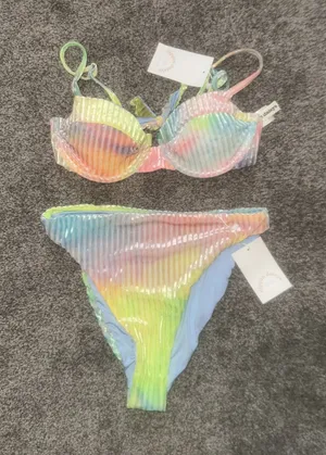 Dippin’ Daisy’s Bikini Set thumbnail 1