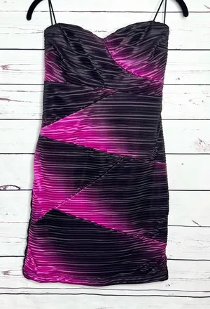 Bailey Blue Strapless Black & Pink Textured Mini Dress Size Medium thumbnail 1