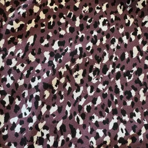 Torrid SZ 1 (1X-Large) Taper Crepe Pants Stretch Leopard Hi-Rise Pleated Purple thumbnail 10