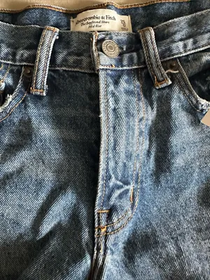Abercrombie & Fitch The Boyfriend Short - Mid Rise NWT thumbnail 3