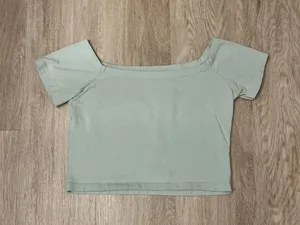 brandy melville shirt  thumbnail 1