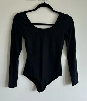 Aritzia TNA Women's Black Long-Sleeve Scoop Neck Bodysuit thumbnail 1