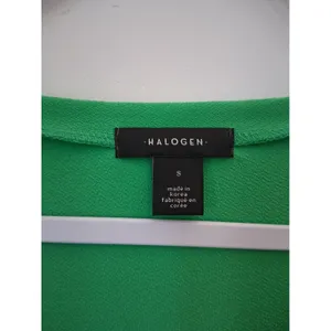 NEW Halogen Green tank top size Small modern tank Nordstrom brand thumbnail 2