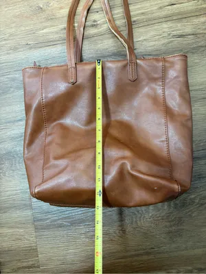 Universal Threads Brown Faux Leather Tote Shoulder Bag Zip Top Large Pocket Purse thumbnail 7