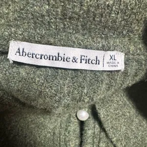 Abercrombie & Fitch Pearl Button Collared Cardigan in green XL NWT thumbnail 4
